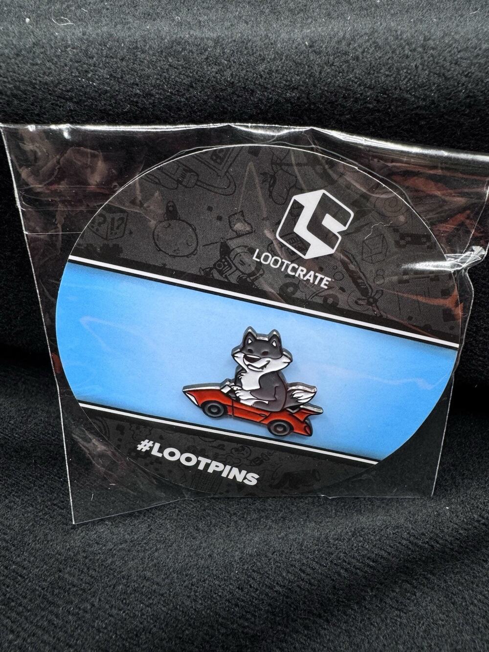 Travelers Wolf Driving Car Collectible Pin Badge Enamel Loot Crate PinBack New